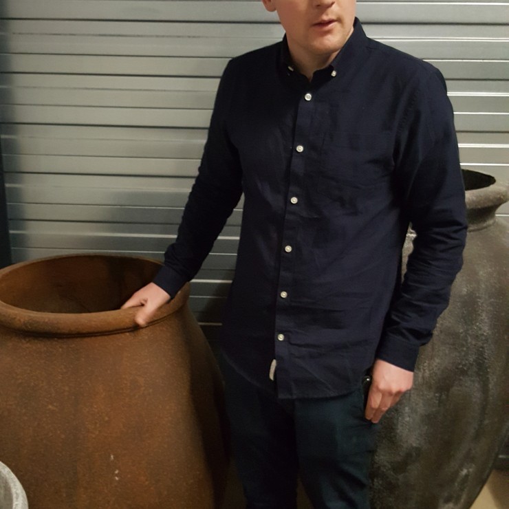 Jonathan is looking for new trendy pots